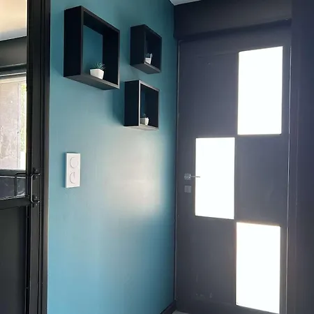 Paradise * Saint-Genet-Lerpt